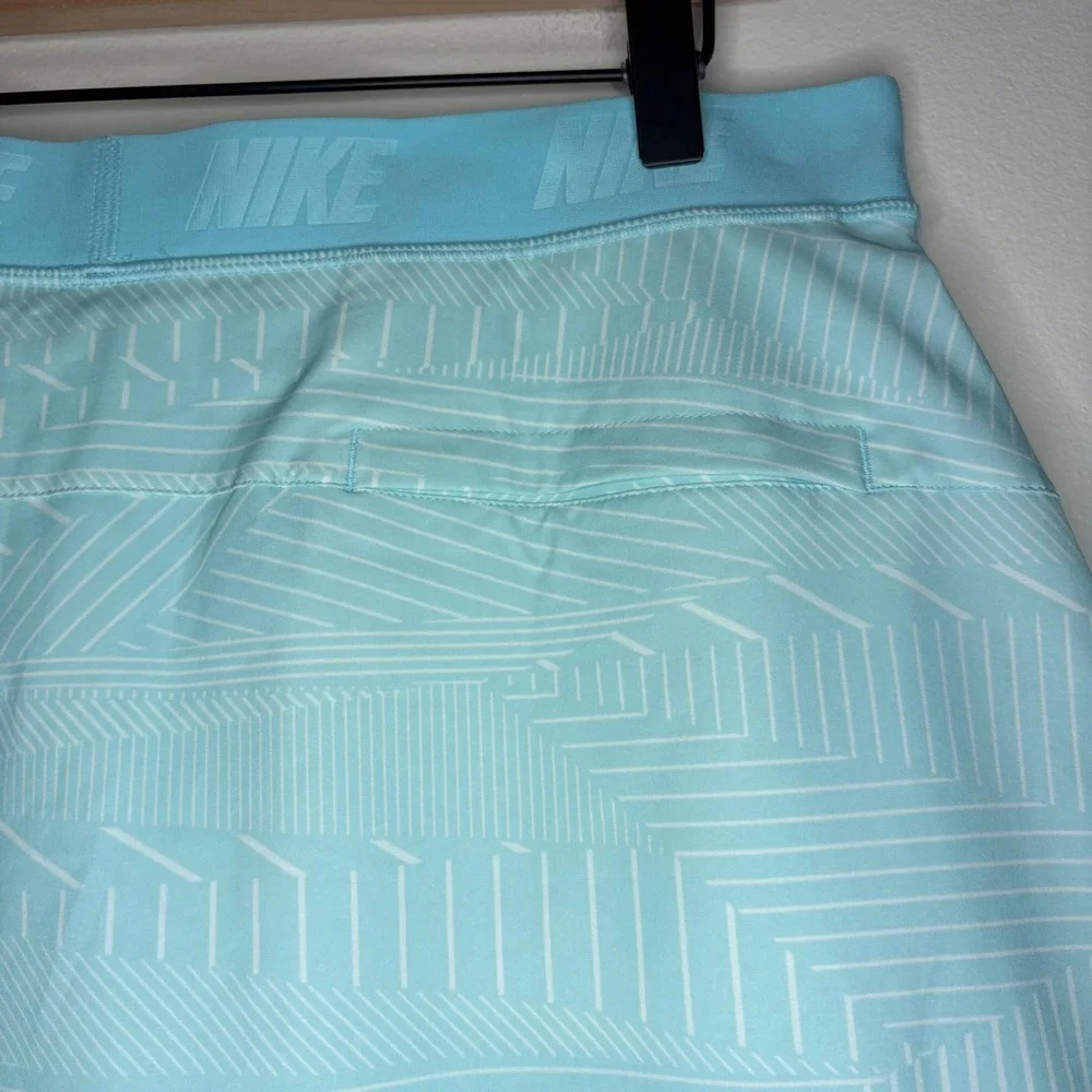 Nike Golf Skort Athletic Skirt Dri-FIT Geometric Print Light‎ Blue White L